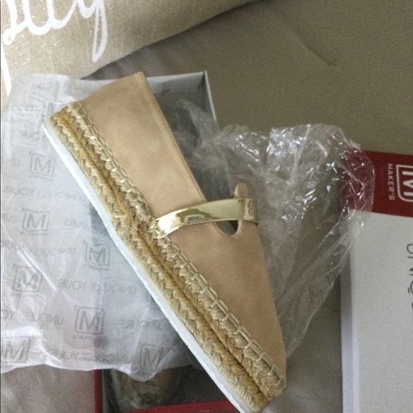 Espadrilles - Picture 3 of 3